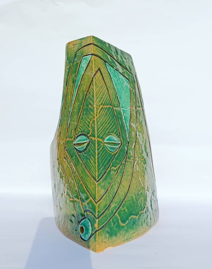 A signature style of Zairean ceramics I